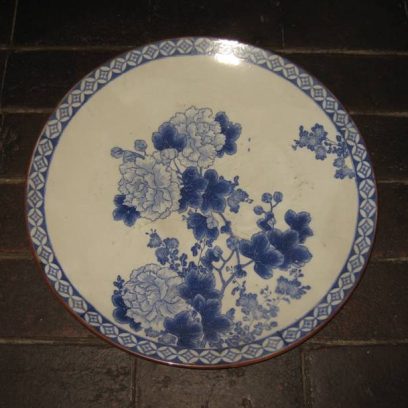 assiette en porcelaine